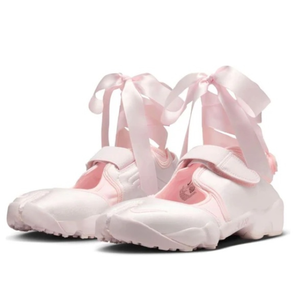 Nike Wmns Air Rift Premium 'Soft Pink Ribbons' – Size US 8 W